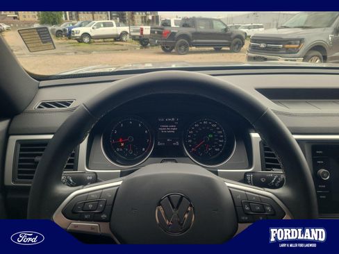 Used 2021 Volkswagen Atlas Cross Sport SE AWD/4WD image 10