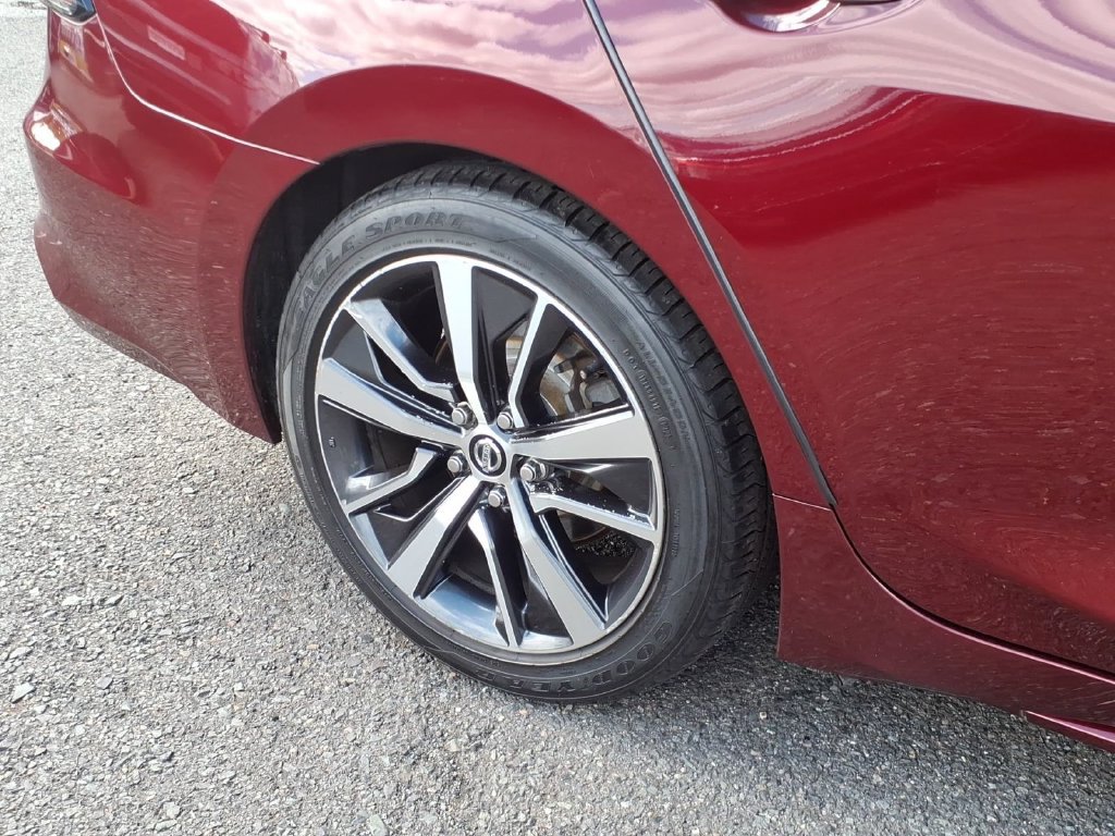 Used 2019 Nissan Maxima 3.5 SL w/ Floor Mat Group FWD image 9