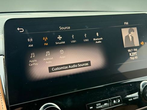 Used 2024 INFINITI QX80 Sensory image 11