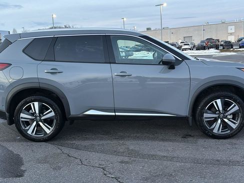 Used 2022 Nissan Rogue SL w/ SL Premium Package image 4