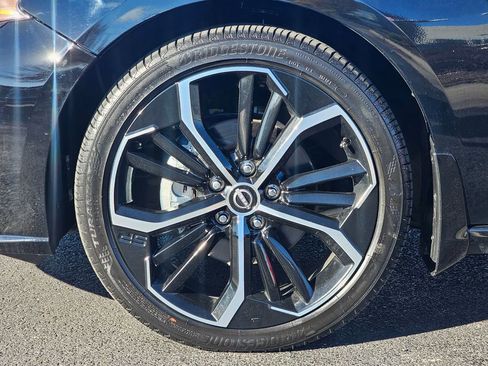 Used 2024 Nissan Altima 2.5 SR w/ SR Premium Package image 9