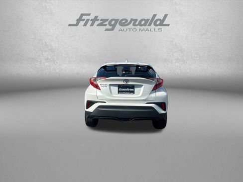Used 2019 Toyota C-HR XLE FWD image 7
