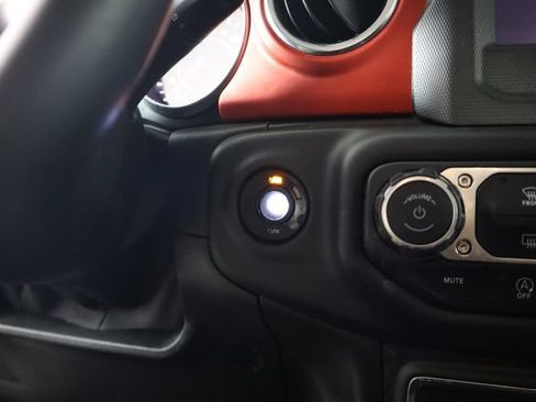 Used 2020 Jeep Wrangler Rubicon w/ LED Lighting Group AWD/4WD image 42