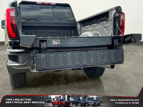 Used 2024 GMC Sierra 2500 Denali w/ Denali Reserve Package image 7