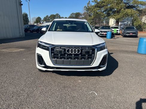 Used 2025 Audi Q7 3.0T Premium Plus AWD/4WD image 8
