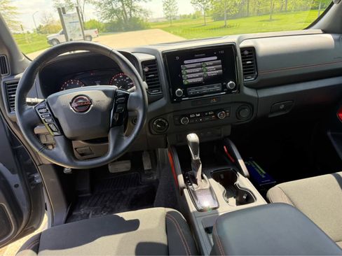 Used 2023 Nissan Frontier PRO-4X w/ Tow Package AWD/4WD image 12