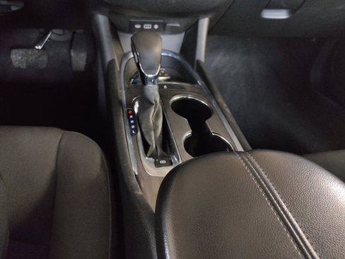 Used 2023 Chevrolet Malibu LT FWD image 26