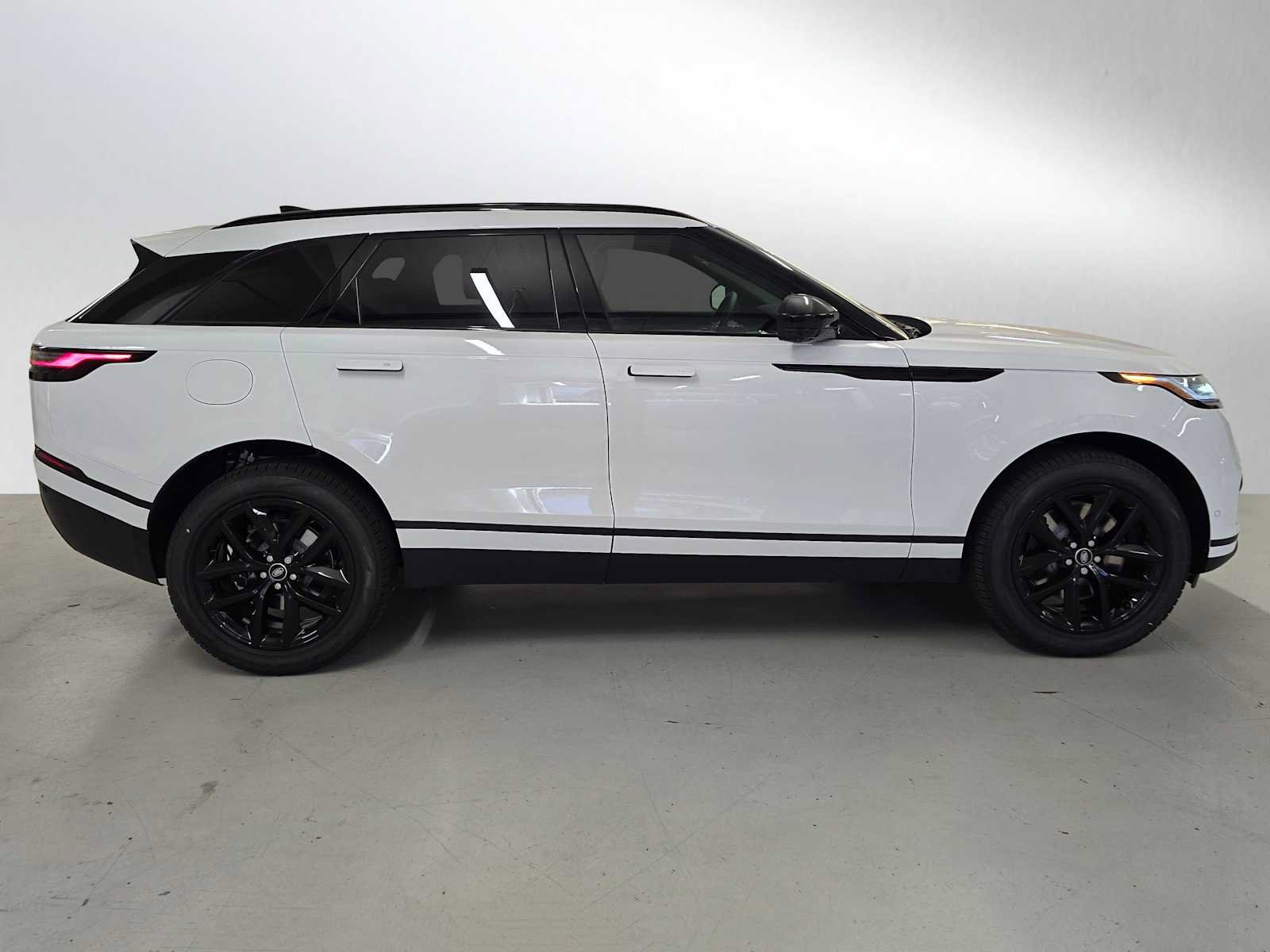 New 2026 Land Rover Range Rover Velar S AWD/4WD image 6