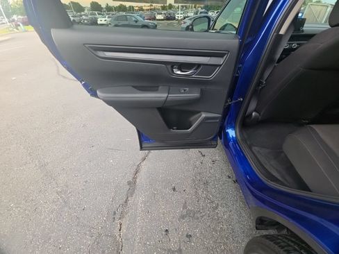 Used 2025 Honda CR-V LX image 24