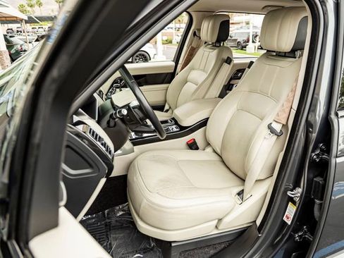 Used 2020 Land Rover Range Rover Long Wheelbase HSE image 14
