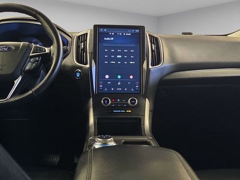 Used 2022 Ford Edge SEL image 23