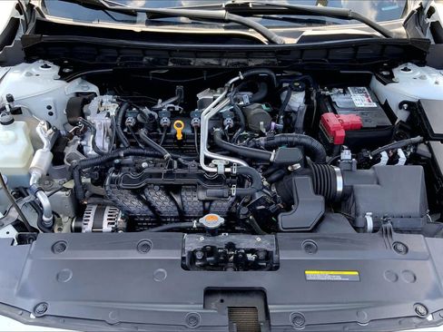 Used 2022 Nissan Altima 2.5 SR w/ Midnight Edition Package FWD image 30