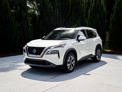 Used 2023 Nissan Rogue SV w/ SV Premium B Package FWD image 5