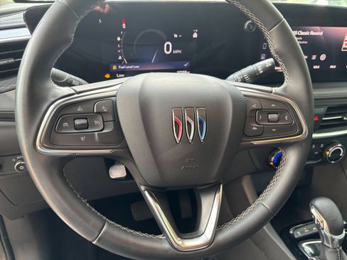 Used 2025 Buick Encore GX Preferred AWD/4WD image 27