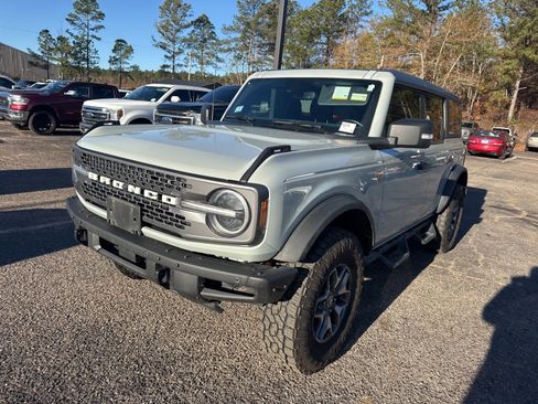 Certified 2022 Ford Bronco Badlands image 3
