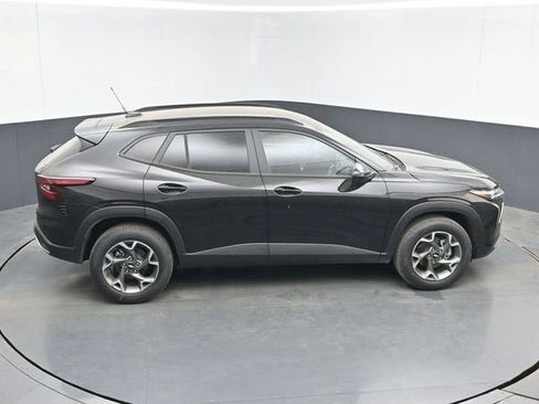New 2026 Chevrolet Trax LT image 38