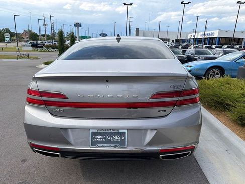 Used 2022 Genesis G90 5.0 Ultimate RWD image 5