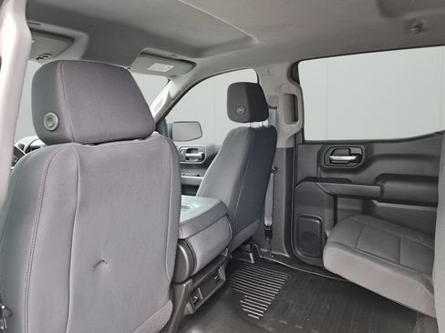 Used 2021 GMC Sierra 1500 2WD Crew Cab w/ Sierra Value Package image 18