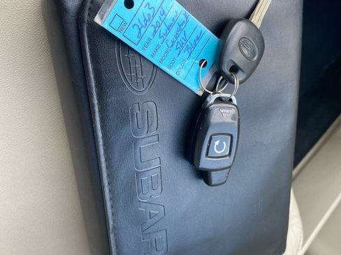 Used 2014 Subaru Crosstrek 2.0i Limited AWD/4WD image 24