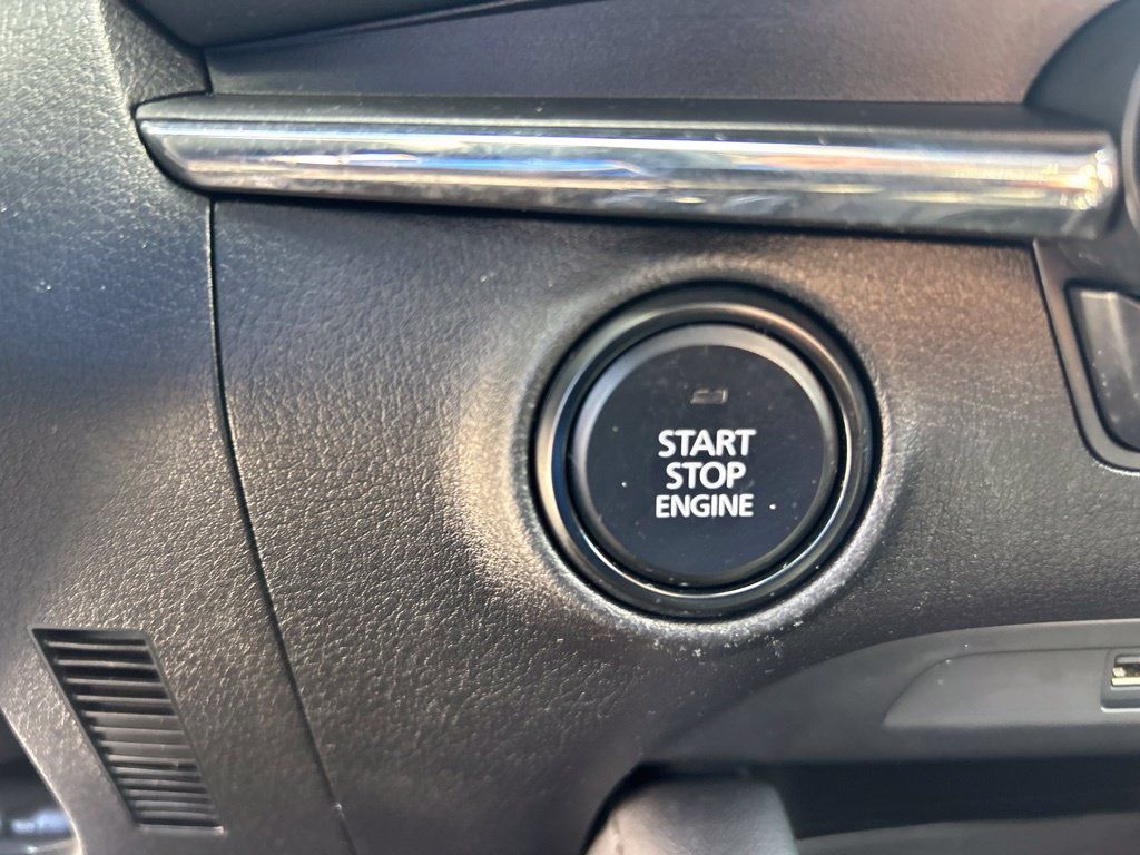 Used 2021 MAZDA MAZDA3 s FWD image 40