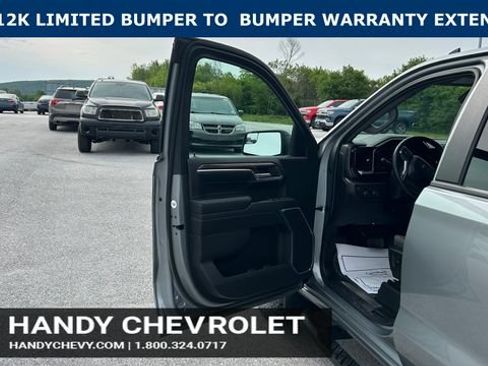 Certified 2024 Chevrolet Silverado 1500 RST w/ Rally Edition AWD/4WD image 12