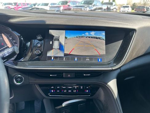 Used 2023 Buick Envision Avenir image 17