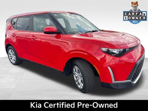 Used 2023 Kia Soul LX FWD image 1