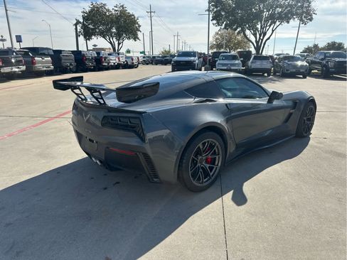Used 2017 Chevrolet Corvette Grand Sport image 3