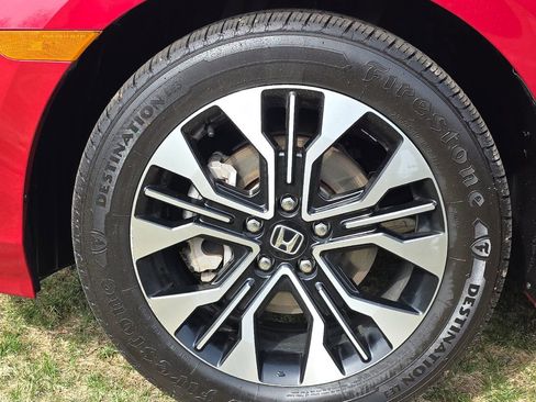 Used 2025 Honda Odyssey Elite image 29