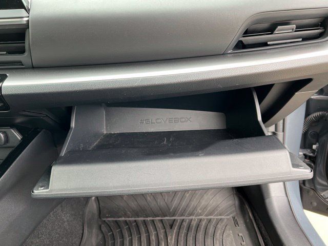 Used 2025 Toyota Prius LE FWD image 35