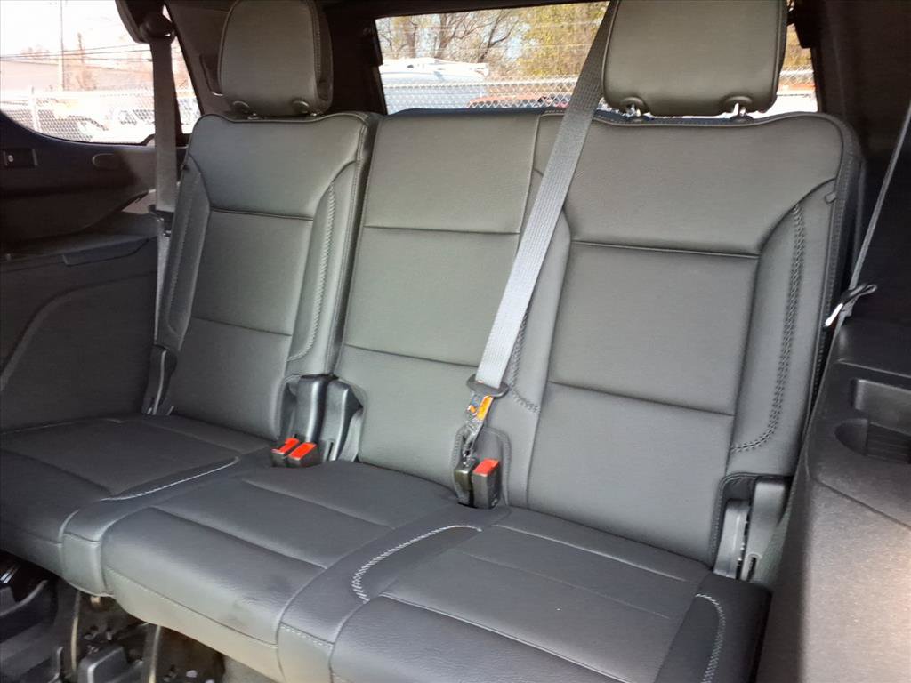 Used 2023 GMC Yukon Denali AWD/4WD image 13