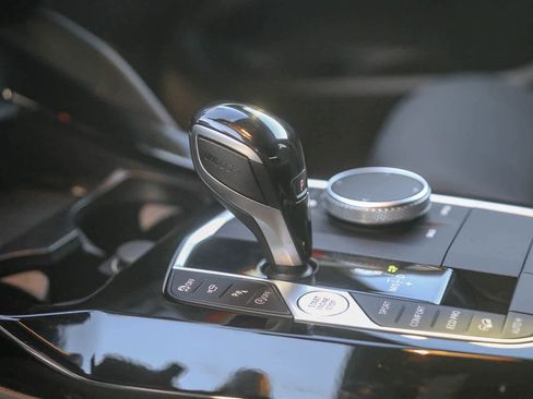 Used 2023 BMW X4 xDrive30i w/ Premium Package image 19