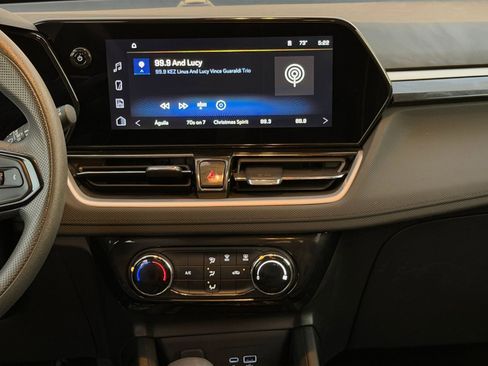 Used 2025 Chevrolet TrailBlazer LT image 17