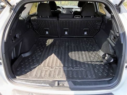 Used 2024 Subaru Outback Premium AWD/4WD image 20
