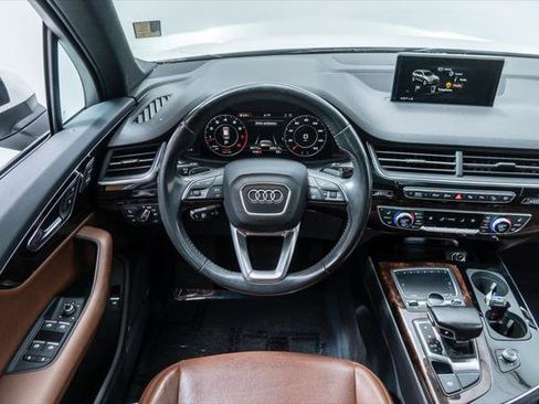 Used 2019 Audi Q7 3.0T Prestige AWD/4WD image 14
