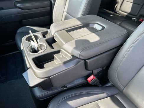 Used 2024 GMC Sierra 1500 SLT image 21