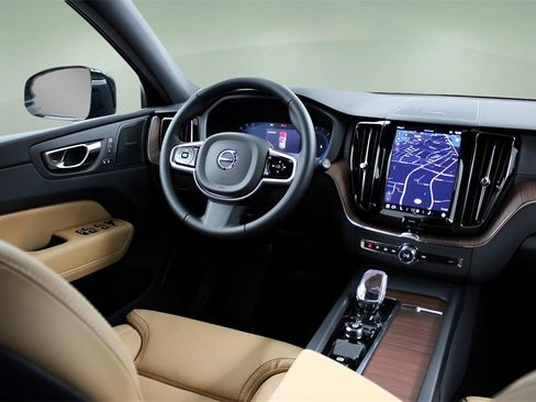 New 2025 Volvo XC60 B5 Ultra w/ Protection Package Premier image 28