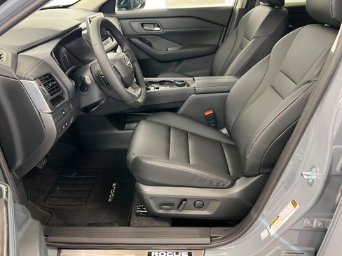 New 2026 Nissan Rogue SV image 17