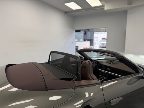 Used 2022 Porsche 911 Turbo S AWD/4WD image 92