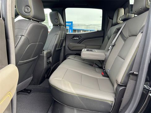 New 2025 Chevrolet Colorado ZR2 w/ Midnight Edition image 28