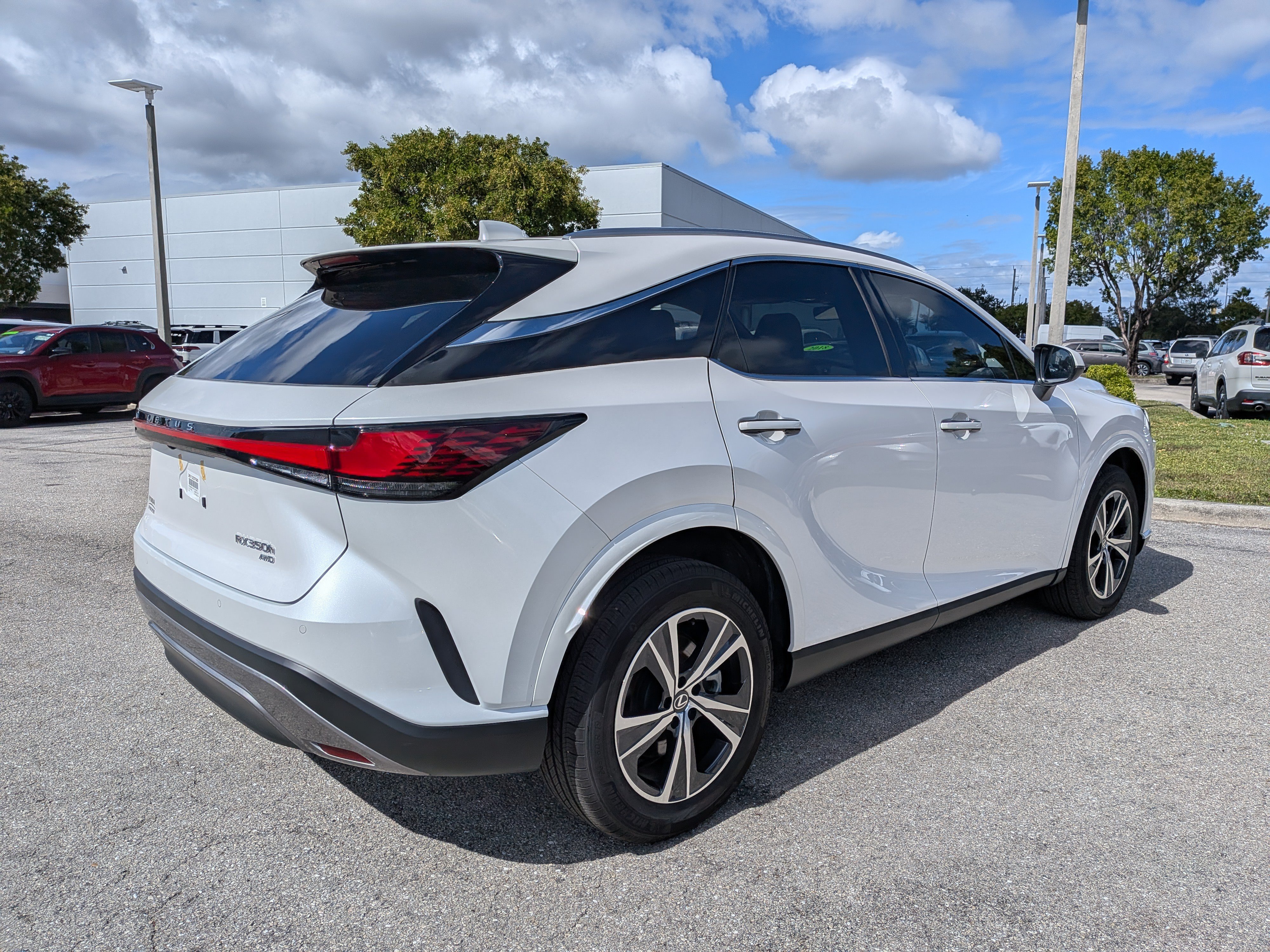 Used 2026 Lexus RX 350h AWD/4WD image 4