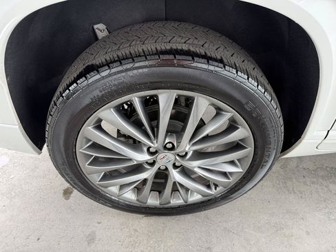 Used 2025 Buick Enclave Avenir w/ Super Cruise Package AWD/4WD image 56