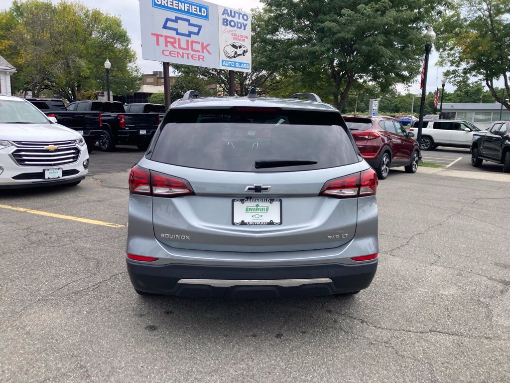 Used 2024 Chevrolet Equinox LT AWD/4WD image 32