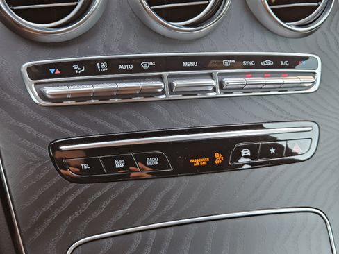 Used 2023 Mercedes-Benz GLC 300 4MATIC Coupe image 16