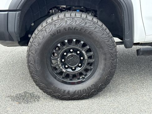 Certified 2024 GMC Sierra 2500 AT4X w/ AT4X AEV Edition image 11