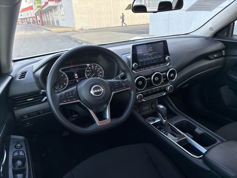 Used 2024 Nissan Sentra SV image 27