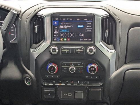 Used 2022 GMC Sierra 1500 SLT w/ SLT Premium Package image 23