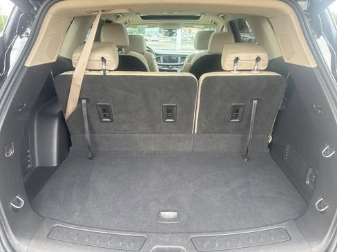 Used 2020 Buick Enclave Essence w/ Sound and Sites Package FWD image 21