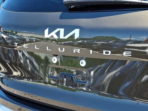 Used 2024 Kia Telluride S w/ S Sunroof Package AWD/4WD image 31