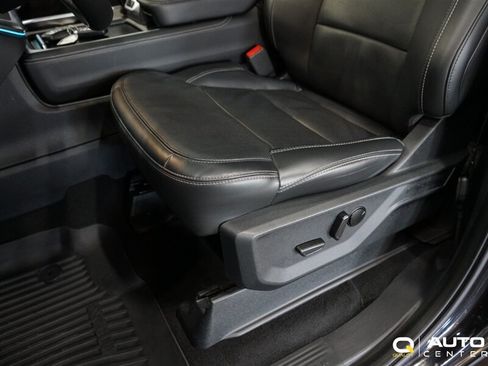 Used 2025 Ford Expedition Max Platinum w/ Stealth Performance Package AWD/4WD image 15